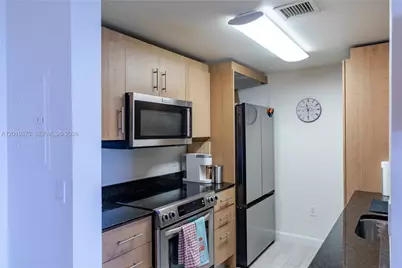 10275 Collins Ave #634, Bal Harbour, FL 33154 - Photo 15