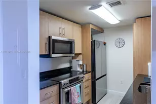 10275 Collins Ave, Bal Harbour, FL 33154 - Photo 15