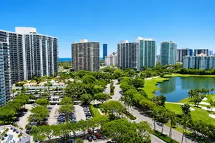 3675 N Country Club Dr, Aventura, FL 33180 - Photo 23