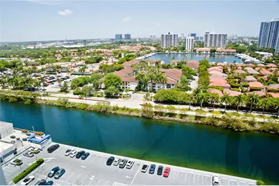 3675 N Country Club Dr #1903, Aventura, FL 33180 - Photo 11