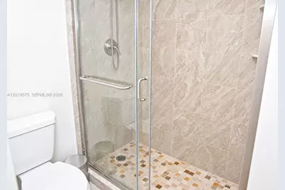 3675 N Country Club Dr #1903, Aventura, FL 33180 - Photo 17
