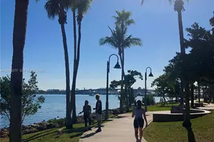 1900 N Bayshore Dr, Miami, FL 33132 - Photo 23
