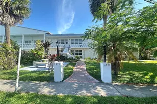 1471 NE 170th St, North Miami Beach, FL 33162 - Photo 21