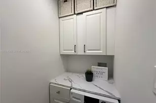 1471 NE 170th St, North Miami Beach, FL 33162 - Photo 11