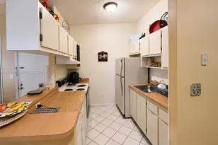 7837 Ashmont Cir, Tamarac, FL 33321 - Photo 5