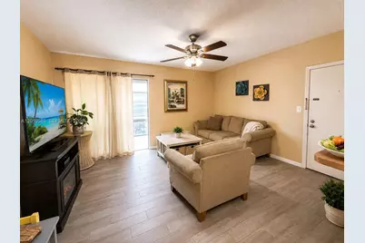 7837 Ashmont Cir #212, Tamarac, FL 33321 - Photo 3