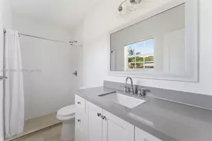 14731 NE 8th Ct, Miami, FL 33161 - Photo 21