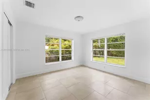 14731 NE 8th Ct, Miami, FL 33161 - Photo 19