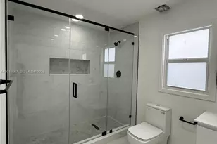 20211 NW 42nd Ave, Miami Gardens, FL 33055 - Photo 27