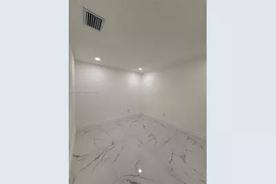 20211 NW 42nd Ave, Miami Gardens, FL 33055 - Photo 29