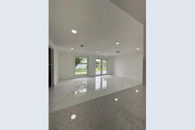 20211 NW 42nd Ave, Miami Gardens, FL 33055 - Photo 19