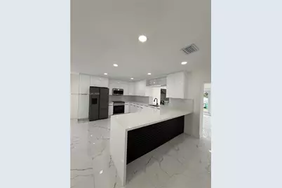 20211 NW 42nd Ave, Miami Gardens, FL 33055 - Photo 11