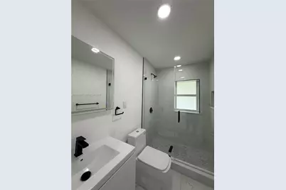 20211 NW 42nd Ave, Miami Gardens, FL 33055 - Photo 31