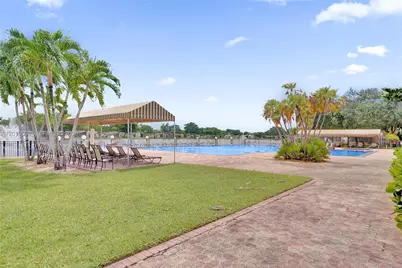 123 Briarwood Cir #2-5, Hollywood, FL 33024 - Photo 75