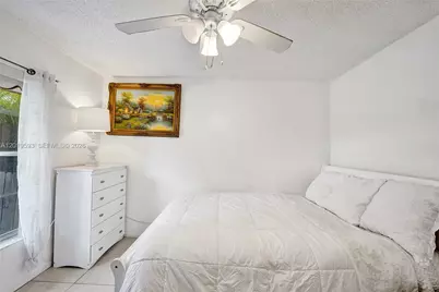 123 Briarwood Cir #2-5, Hollywood, FL 33024 - Photo 35