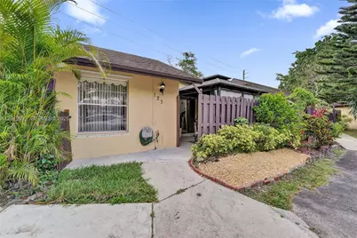 123 Briarwood Cir #2-5, Hollywood, FL 33024 - Photo 1