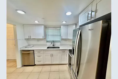 9375 Fontainebleau Blvd #L217, Miami, FL 33172 - Photo 3