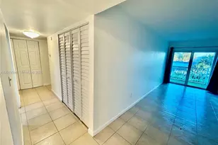 9375 Fontainebleau Blvd, Miami, FL 33172 - Photo 21