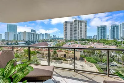 19667 Turnberry Way #6C, Aventura, FL 33180 - Photo 5
