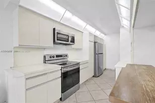 19667 Turnberry Way, Aventura, FL 33180 - Photo 21