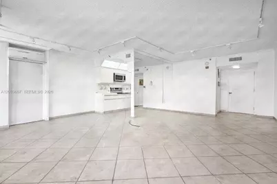 19667 Turnberry Way #6C, Aventura, FL 33180 - Photo 11