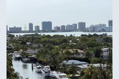 2350 NE 135th St #1110, North Miami, FL 33181 - Photo 31