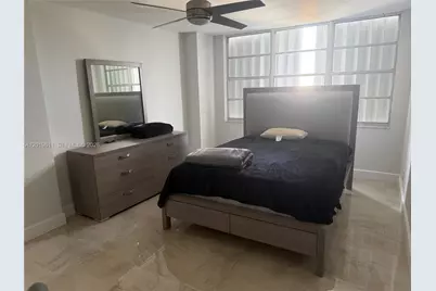137 Golden Isles Dr #1006, Hallandale Beach, FL 33009 - Photo 9