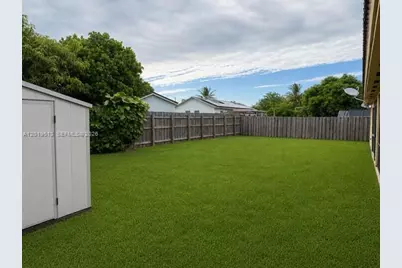 25534 SW 122nd Pl, Homestead, FL 33032 - Photo 7