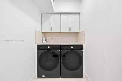 2400 NE 195th St #2400, Miami, FL 33180 - Photo 27