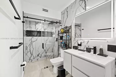 2400 NE 195th St #2400, Miami, FL 33180 - Photo 23