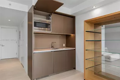 18975 Collins Ave #2202/C-1, Sunny Isles Beach, FL 33160 - Photo 29