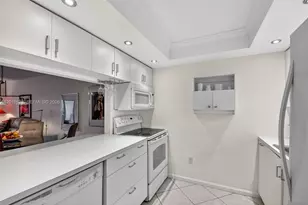 341 Waterside Dr, Hypoluxo, FL 33462 - Photo 15