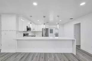 101 SW 53rd Ave, Plantation, FL 33317 - Photo 21