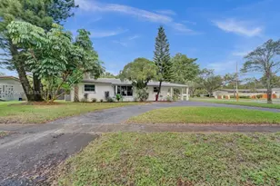 101 SW 53rd Ave, Plantation, FL 33317 - Photo 5