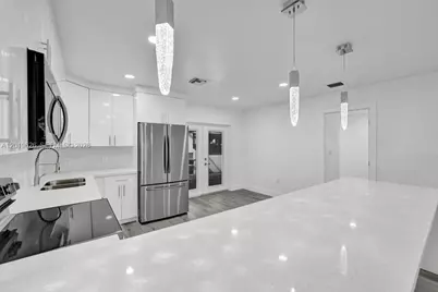 101 SW 53rd Ave, Plantation, FL 33317 - Photo 53