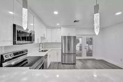 101 SW 53rd Ave, Plantation, FL 33317 - Photo 53