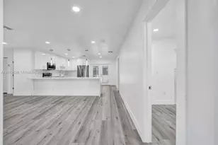 101 SW 53rd Ave, Plantation, FL 33317 - Photo 13