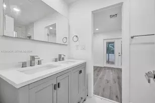 101 SW 53rd Ave, Plantation, FL 33317 - Photo 37