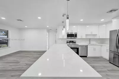 101 SW 53rd Ave, Plantation, FL 33317 - Photo 21