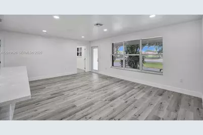 101 SW 53rd Ave, Plantation, FL 33317 - Photo 17