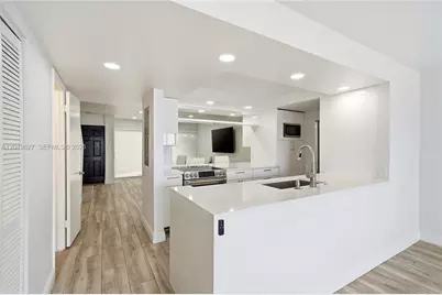 2757 NE 165th Ter #28, North Miami Beach, FL 33160 - Photo 15