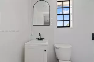 1409 NW 44th St, Miami, FL 33142 - Photo 11