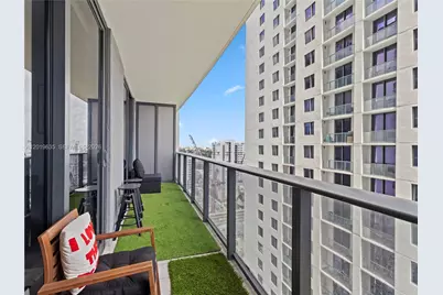 55 SW 9th St #1810, Miami, FL 33130 - Photo 29