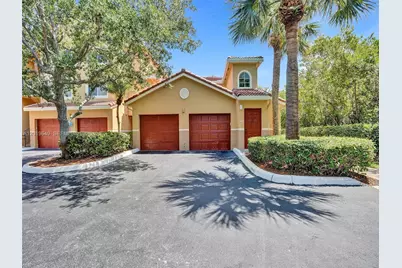 300 Scotia Dr #206, Hypoluxo, FL 33462 - Photo 1