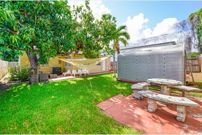 225 NW 14th Ave #225, Miami, FL 33125 - Photo 15