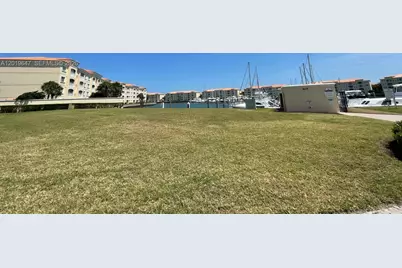 19 W Harbour Isle Dr W #103, Fort Pierce, FL 34949 - Photo 7