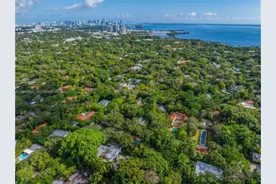 3720 Poinciana Ave, Miami, FL 33133 - Photo 13