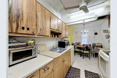 3000 NW 48th Ter #126, Lauderdale Lakes, FL 33313 - Photo 25