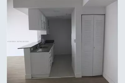 275 NE 18th St #1101, Miami, FL 33132 - Photo 7