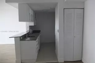 275 NE 18th St, Miami, FL 33132 - Photo 7